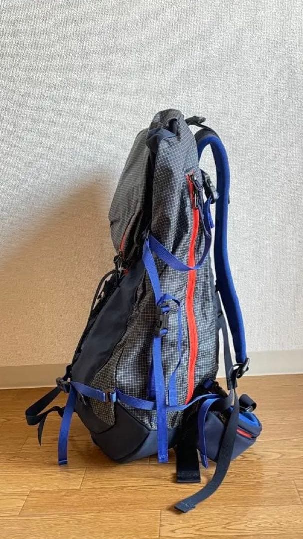 Patagonia パタゴニア　ディセンジョニスト　スノーボードバックパック