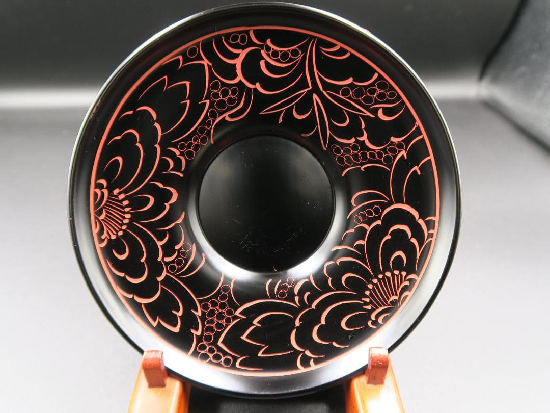 【輪島塗】沈赤牡丹彫 塩安謹製 二段重箱 茶托 銘々皿 五客揃まとめて 共箱