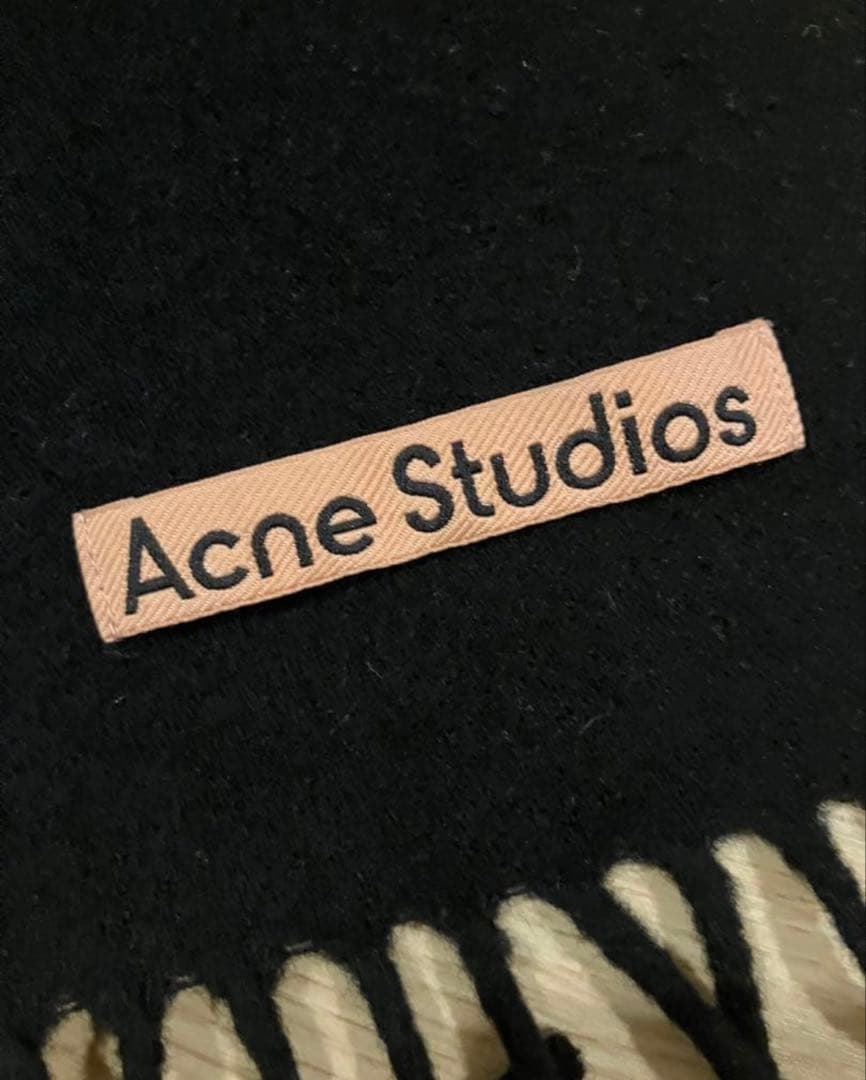 Acune Studios アクネ ウールマフラー 大判 ピンクロゴ　ブラック