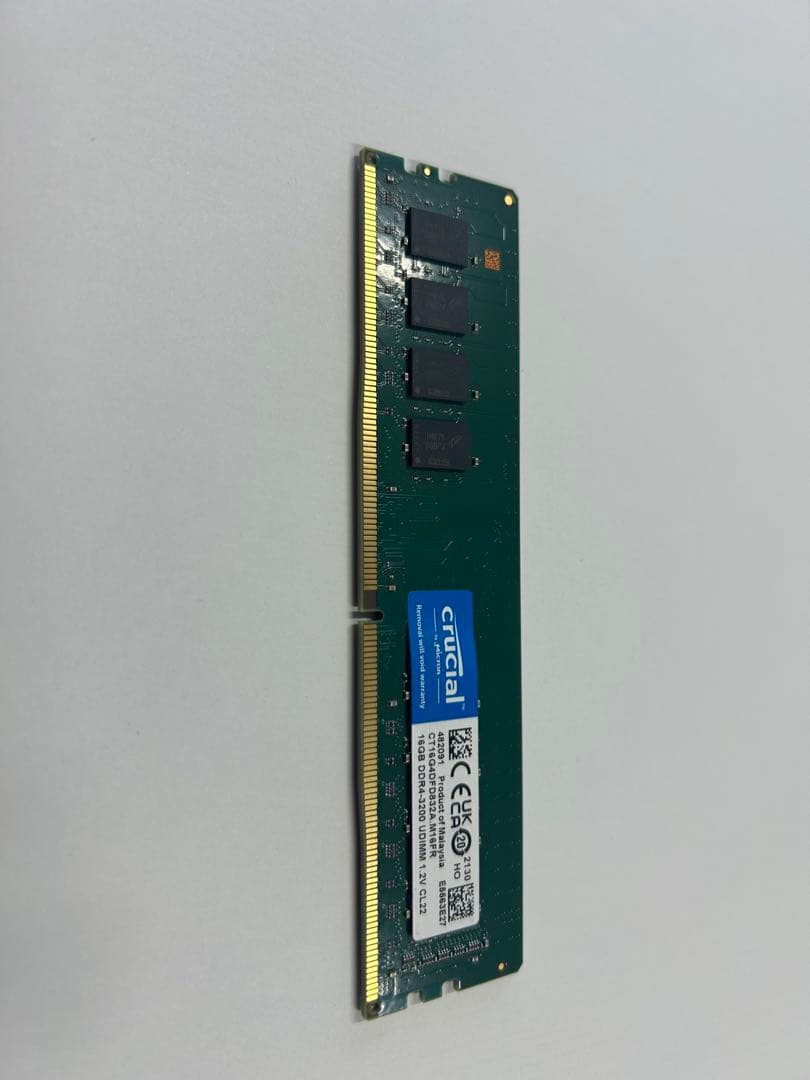と*i様 Crucial 16GB DDR4 3200MHz メモリ