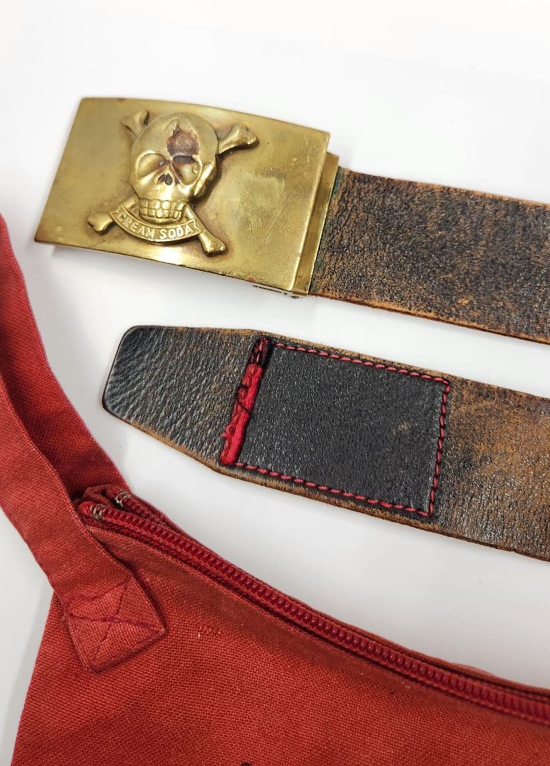 CREAM SODA スカルバックル ベルトセットと赤色のポーチ　クリームソーダ