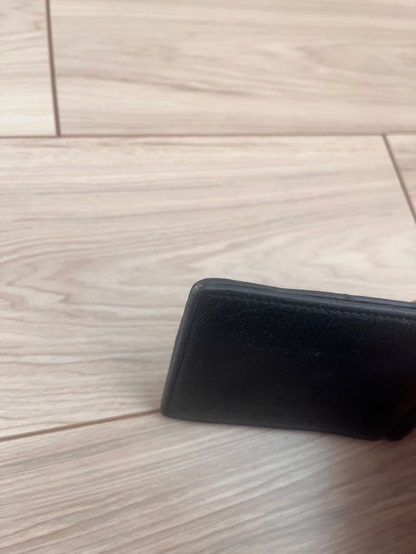 サンローラン クロコ型押しレザーマネークリップ 二つ折り財布