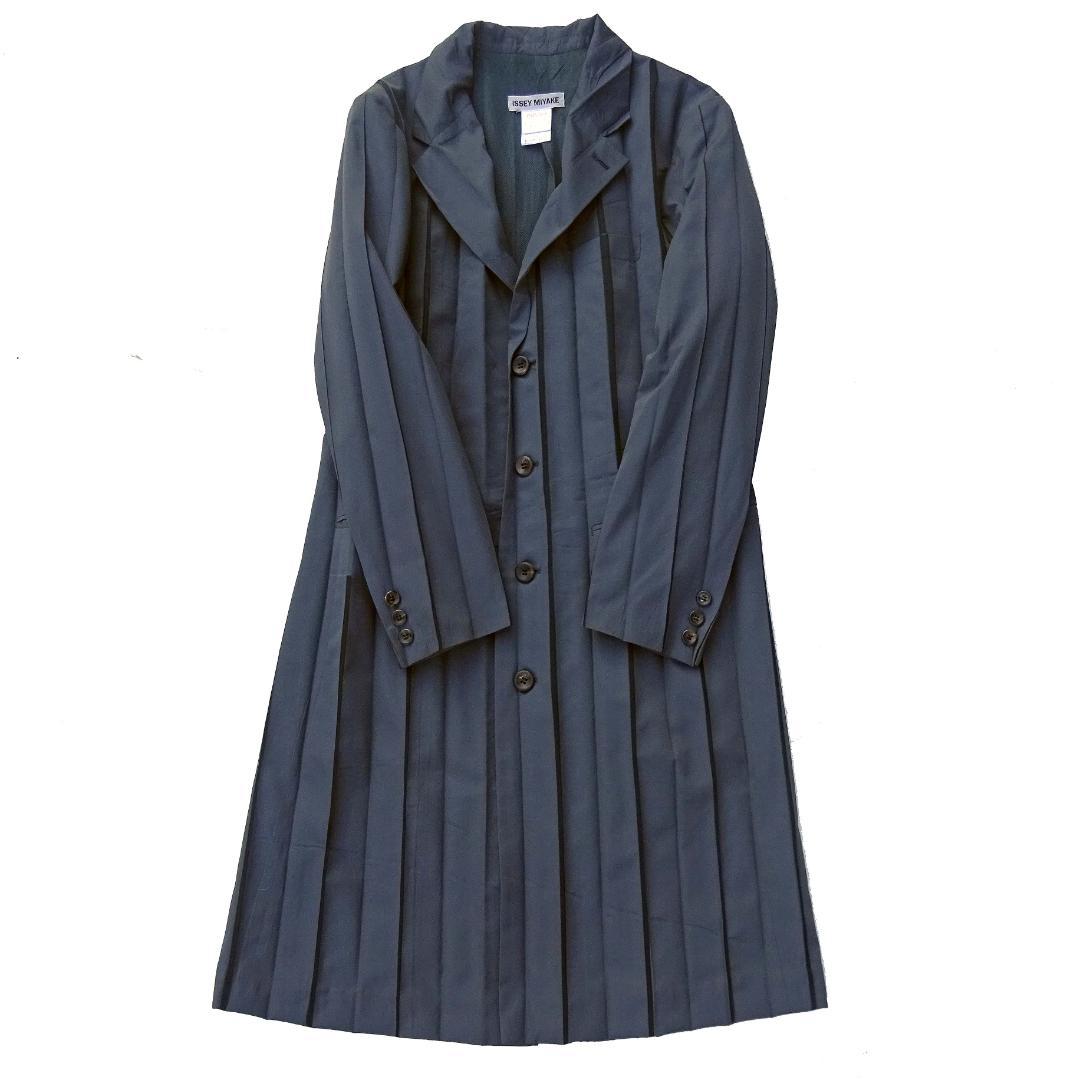 銀タグ　イッセイミヤケ　プリーツストライプロングジャケットコート グレーM