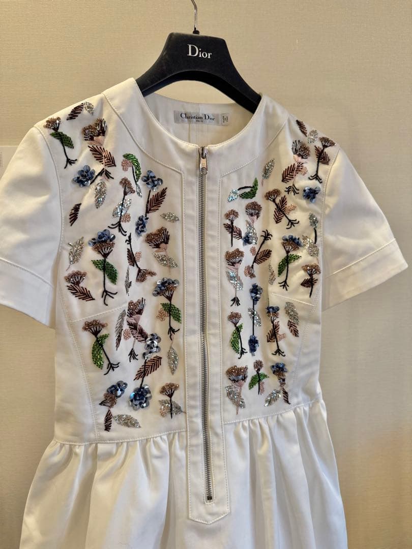 Christian Dior 刺繍入りホワイトワンピース