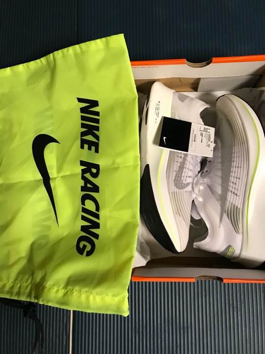 靴 NIKE ZOOMFLY SP