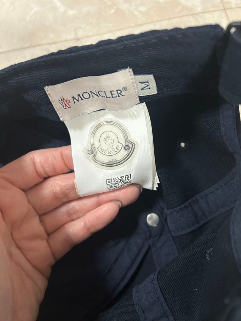 モンクレール　キッズM 54cm程度　ネイビー　キャップ