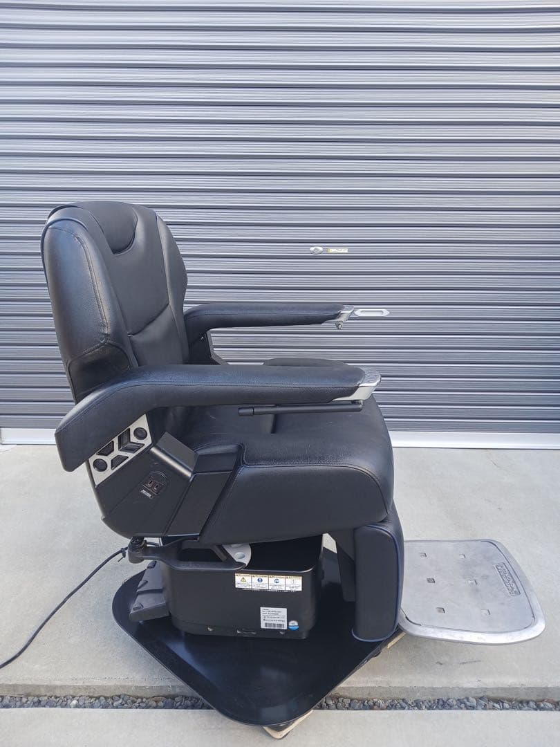 タカラベルモント 理容椅子 ランサー 2015年 中古椅子 整備渡し