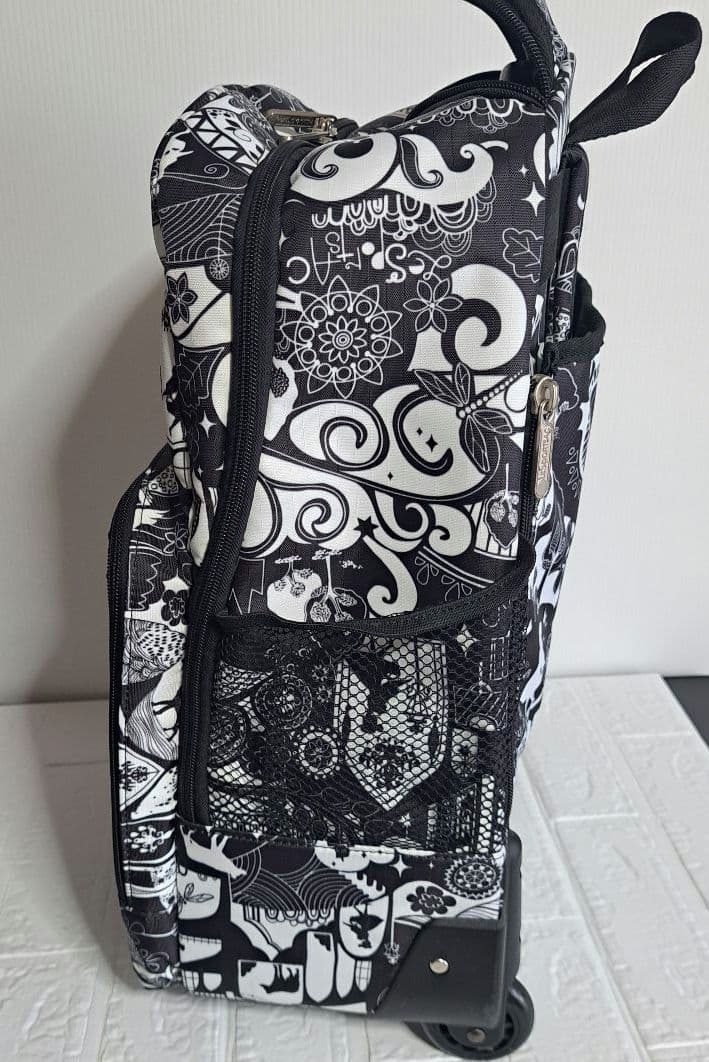 LeSportsac レスポートサック キャリーバッグ キャスター付き黒白 旅行