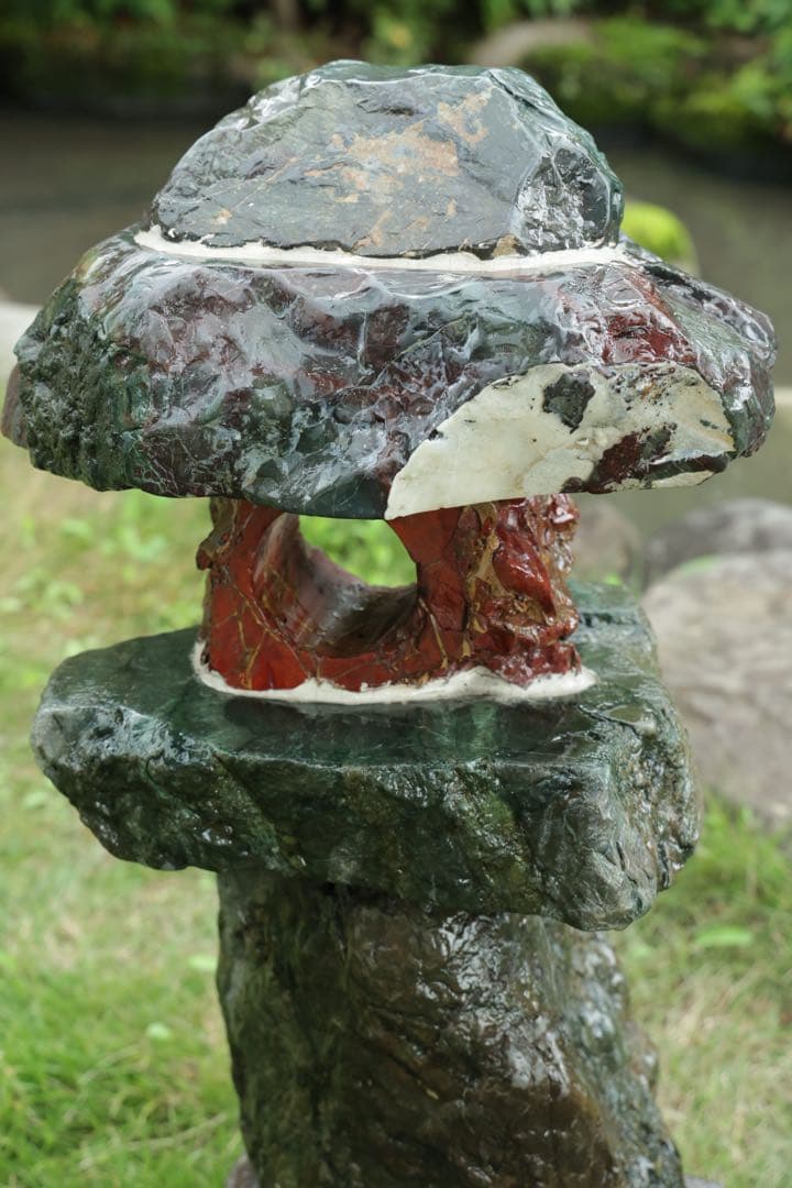 佐渡赤玉石 碧玉　五色石 灯籠 石灯籠 天然石 庭石 茶庭 坪庭 オブジェ 骨董