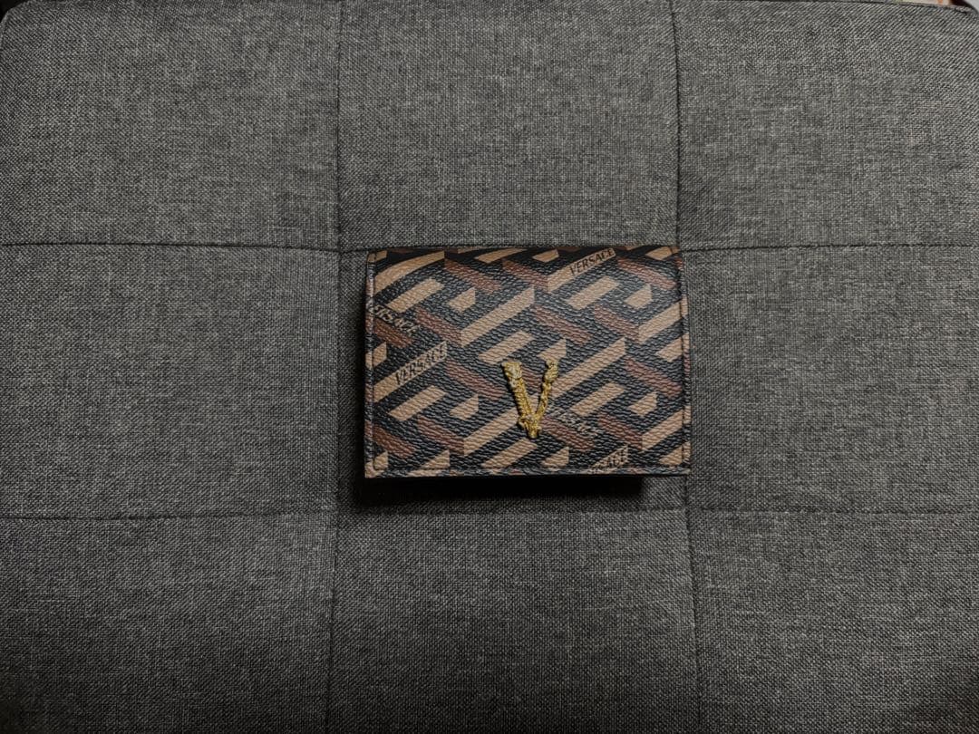 VERSACE 二つ折り財布
