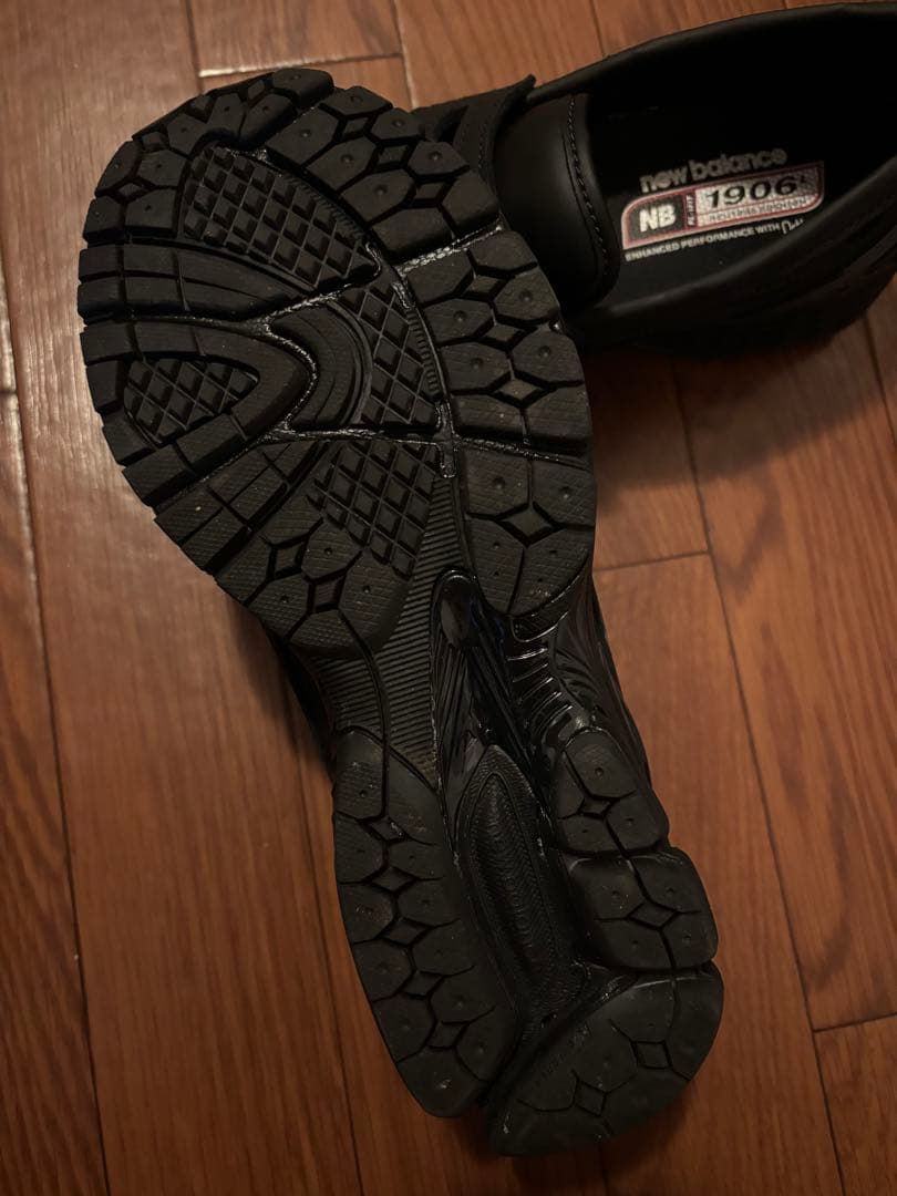 靴 New Balance 1906L \"Triple Black\"