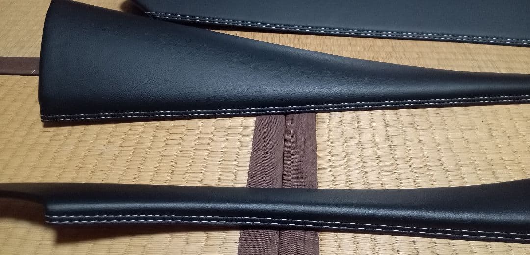 ☆美品☆ プリウス50系LANBO 合成皮革 ドアレザーパネル 4点セット