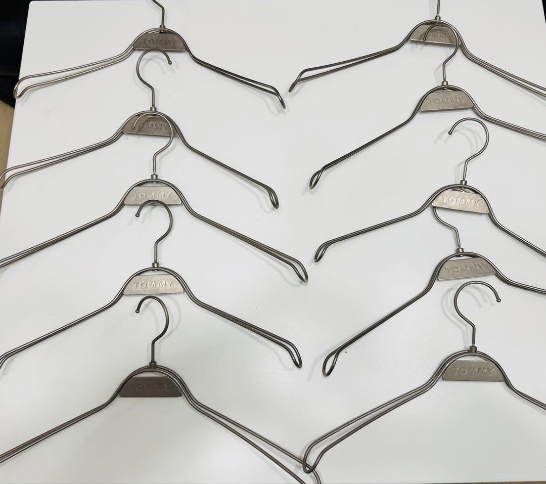  金属製衣類ハンガー 20本セット　トミー