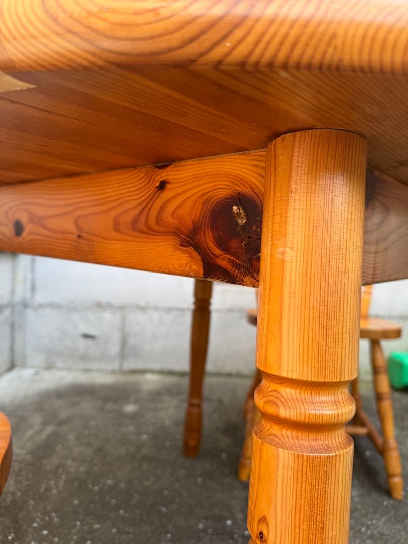 アンティーク・2人用ダイニングテーブルセット　その1 テーブル