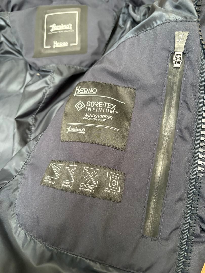 HERNO Laminar フード付きダウンコート