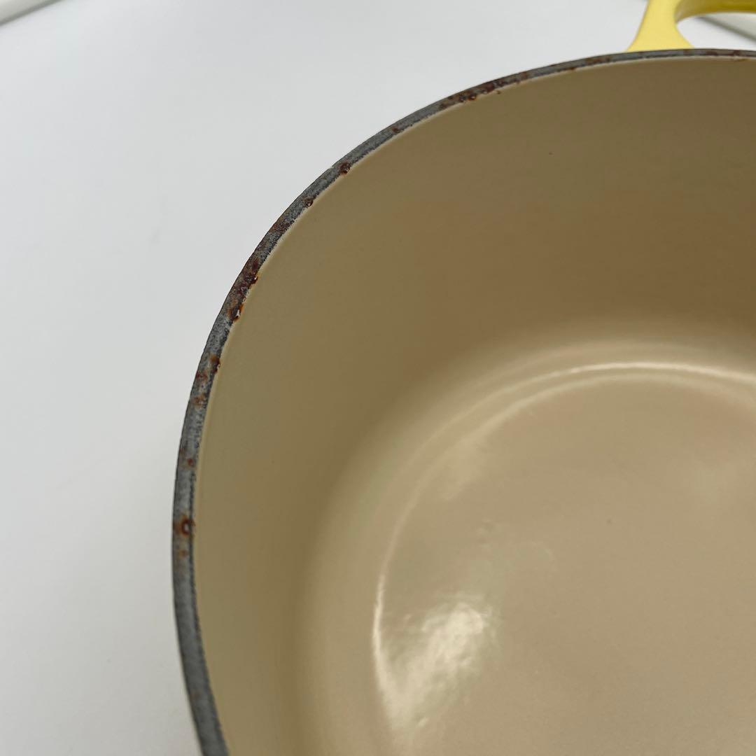 美品　ル・クルーゼ　ココットロンド　22cm イエロー