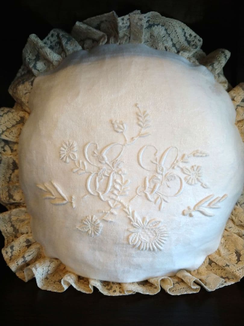 〜3/26まで特別価格〜★フランスアンティーク刺繍★エンブロイダリークッション★