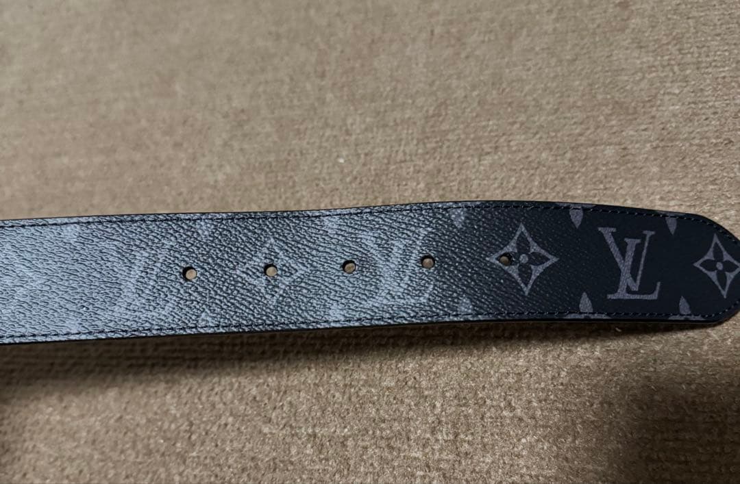 早い者勝ち！　ルイヴィトン　ベルト　メンズ　1回のみ使用のほぼ未使用品