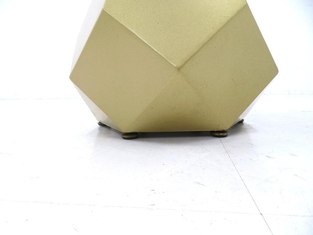 展示品　ホテルライク　セラミック　幾何学的　サイドテーブル　コーヒーテーブル