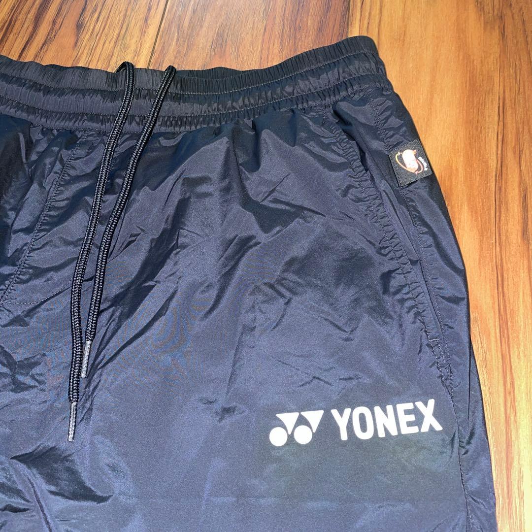 YONEX ウィンドブレーカー上下 色ブラック　サイズL