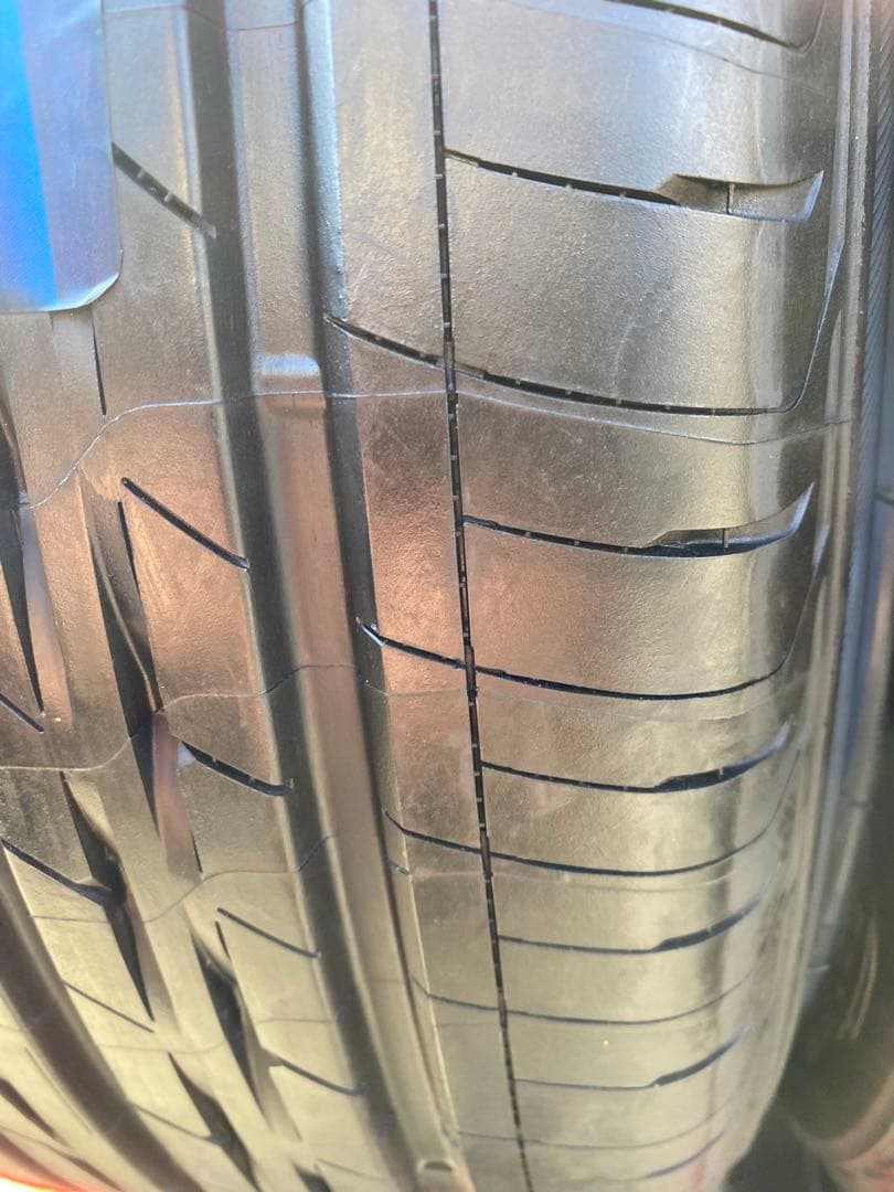 BRIDGESTONE REGNO 255/45/18 2本セット送料込み