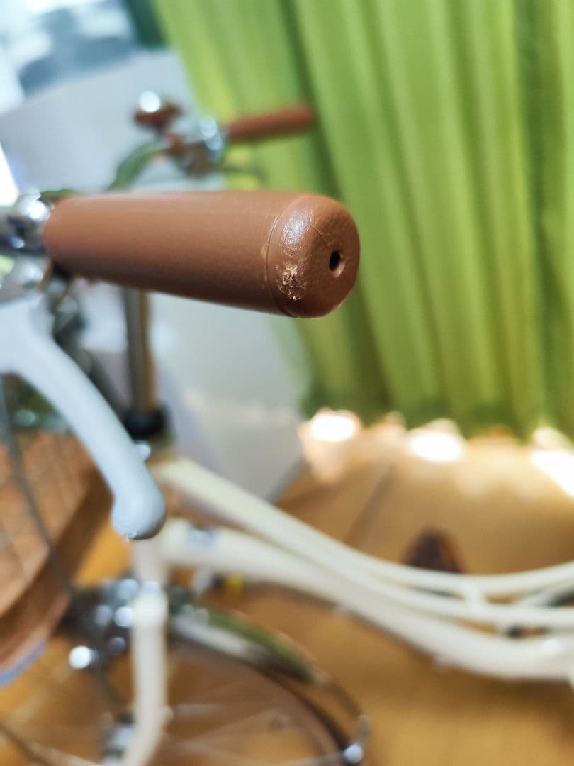 MAーJIN　asahi 子供用自転車　22インチ　 ホワイト 前カゴ付き