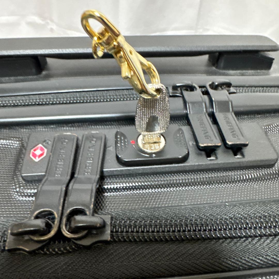 B083 BRIEFING ブリーフィング キャリーケース H-34F 34L