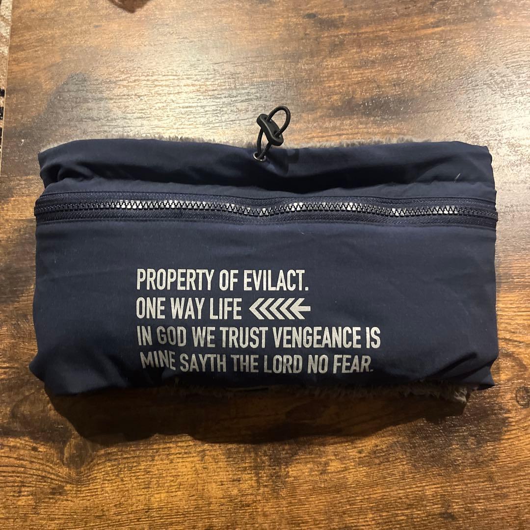 イーブルアクト　ネックウォーマー　ネイビー