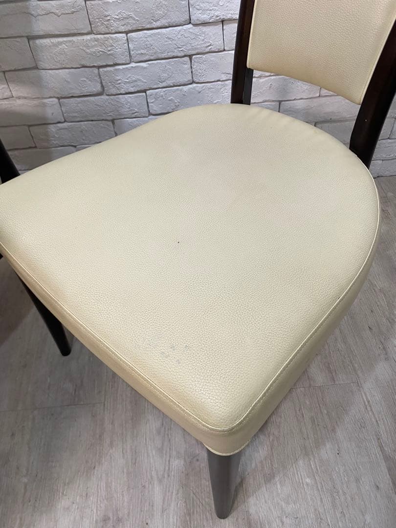 ①【ハルイロ　】カリモク　ダイニングチェア