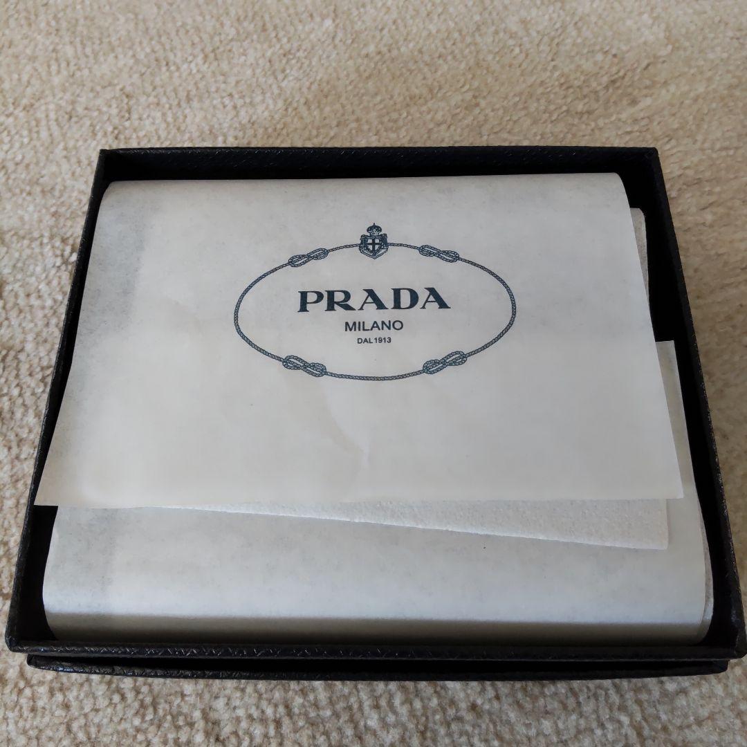 プラダ ケース 新品未使用