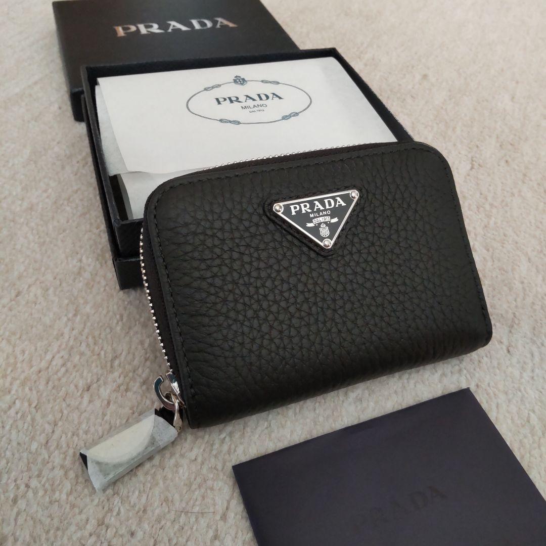 プラダ ケース 新品未使用