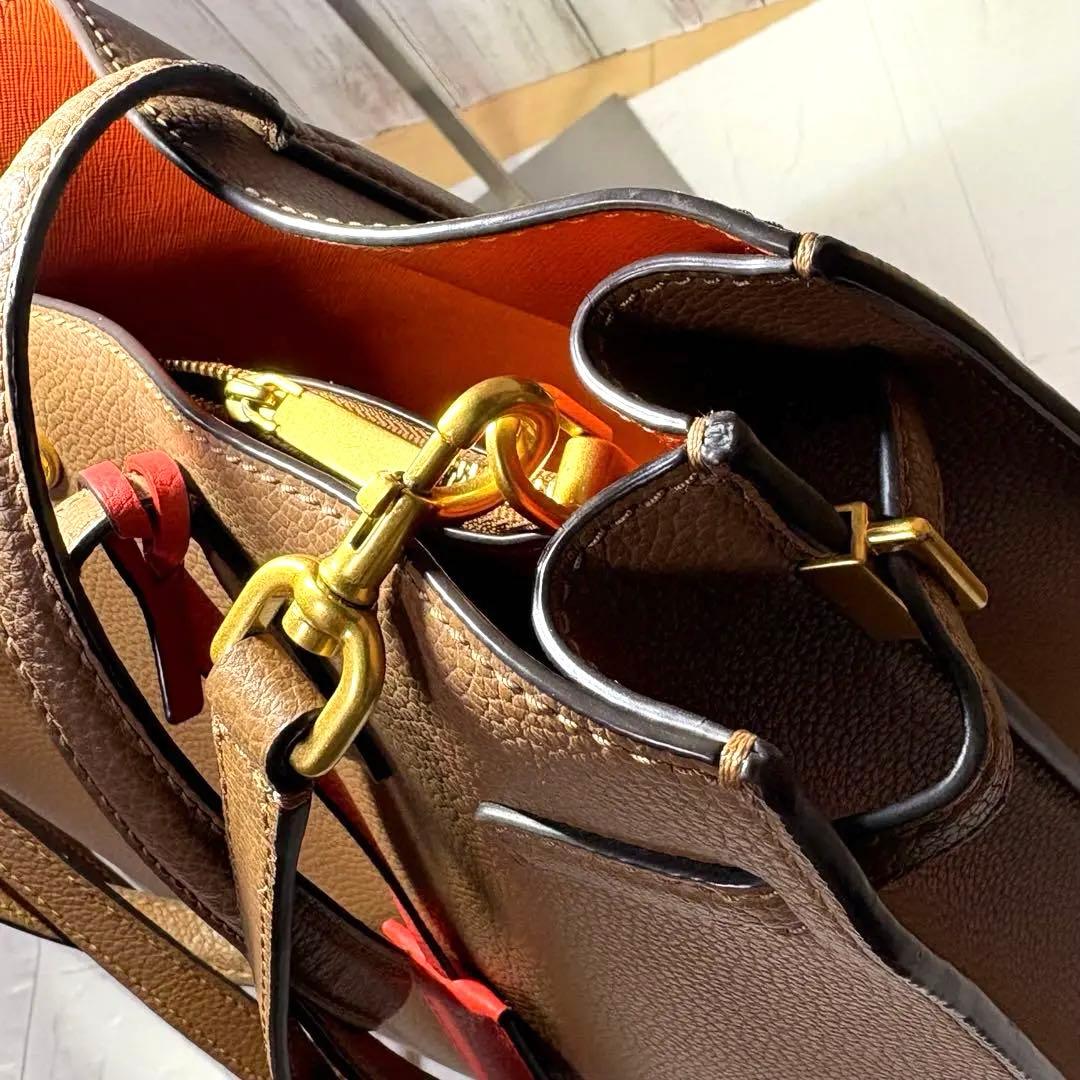 TORY BURCH ✮ウォーカーサッチェル　トートバッグ　斜め掛け可　キャメル