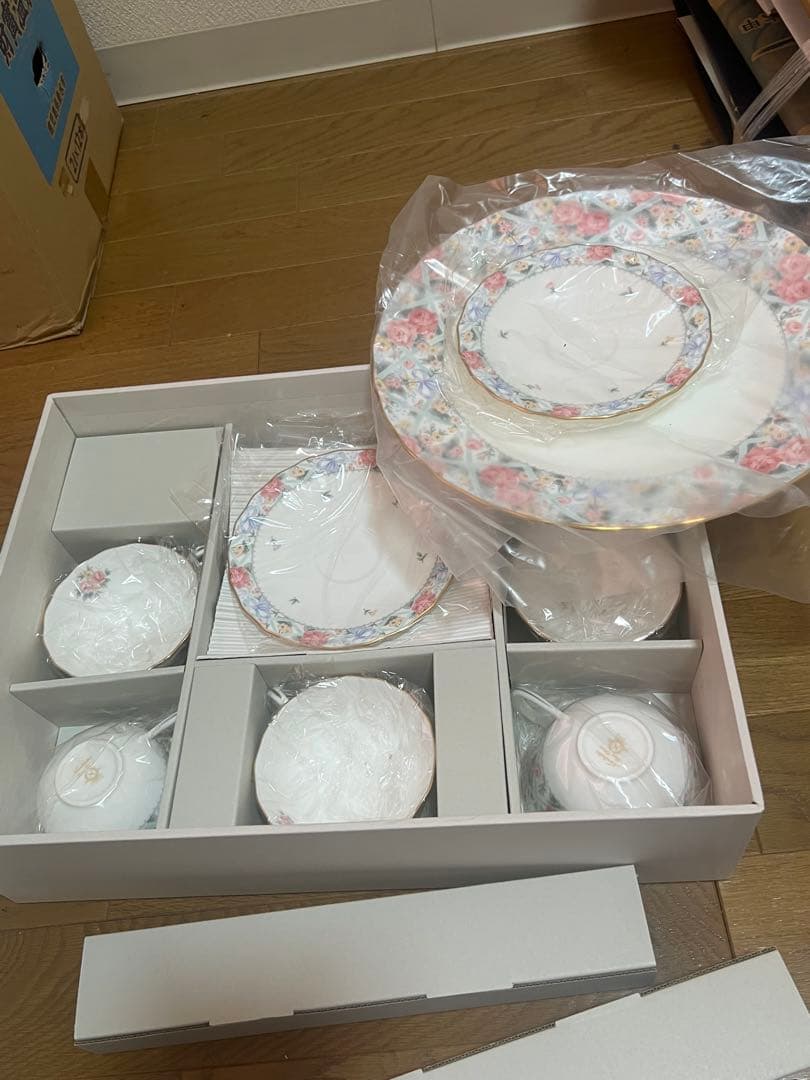 ノリタケ サロンセット 花柄陶磁器食器セット 6点