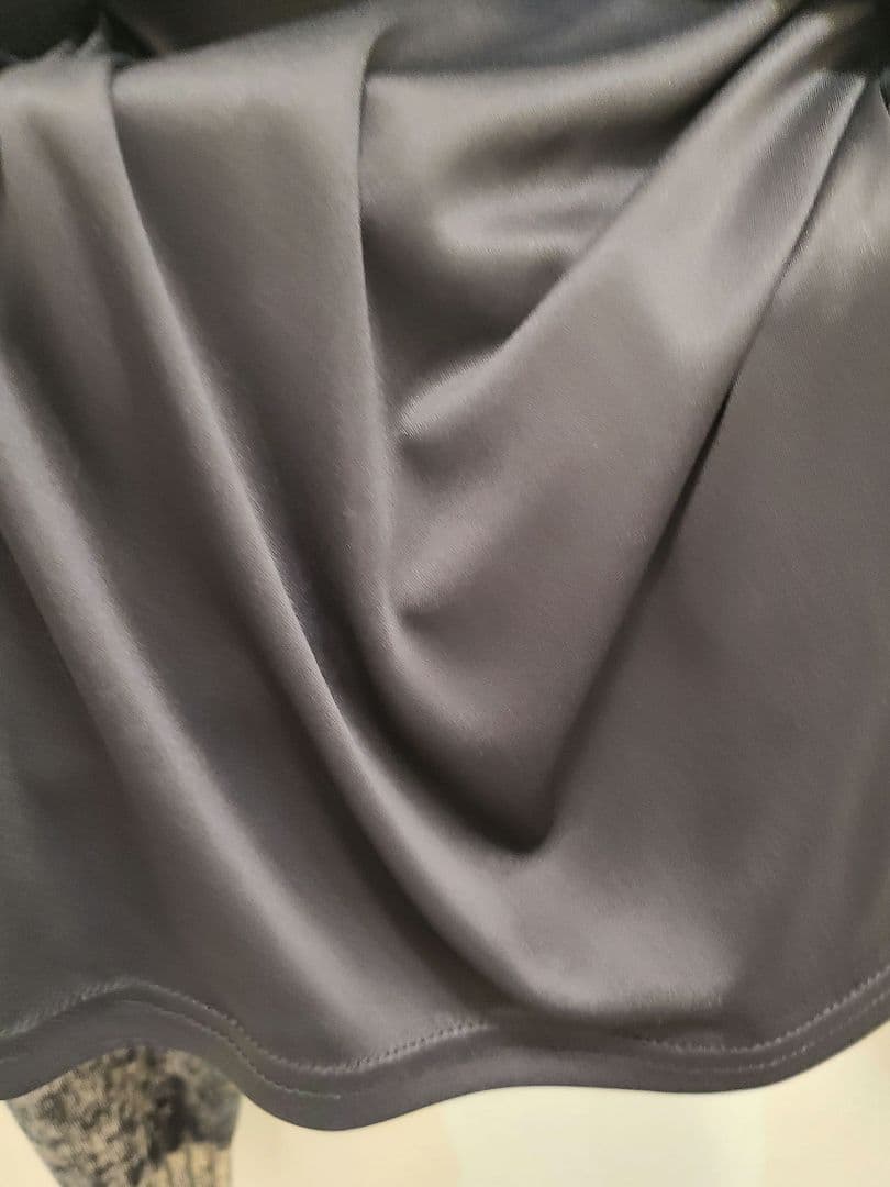 ハイネックセーター(ベージュ)