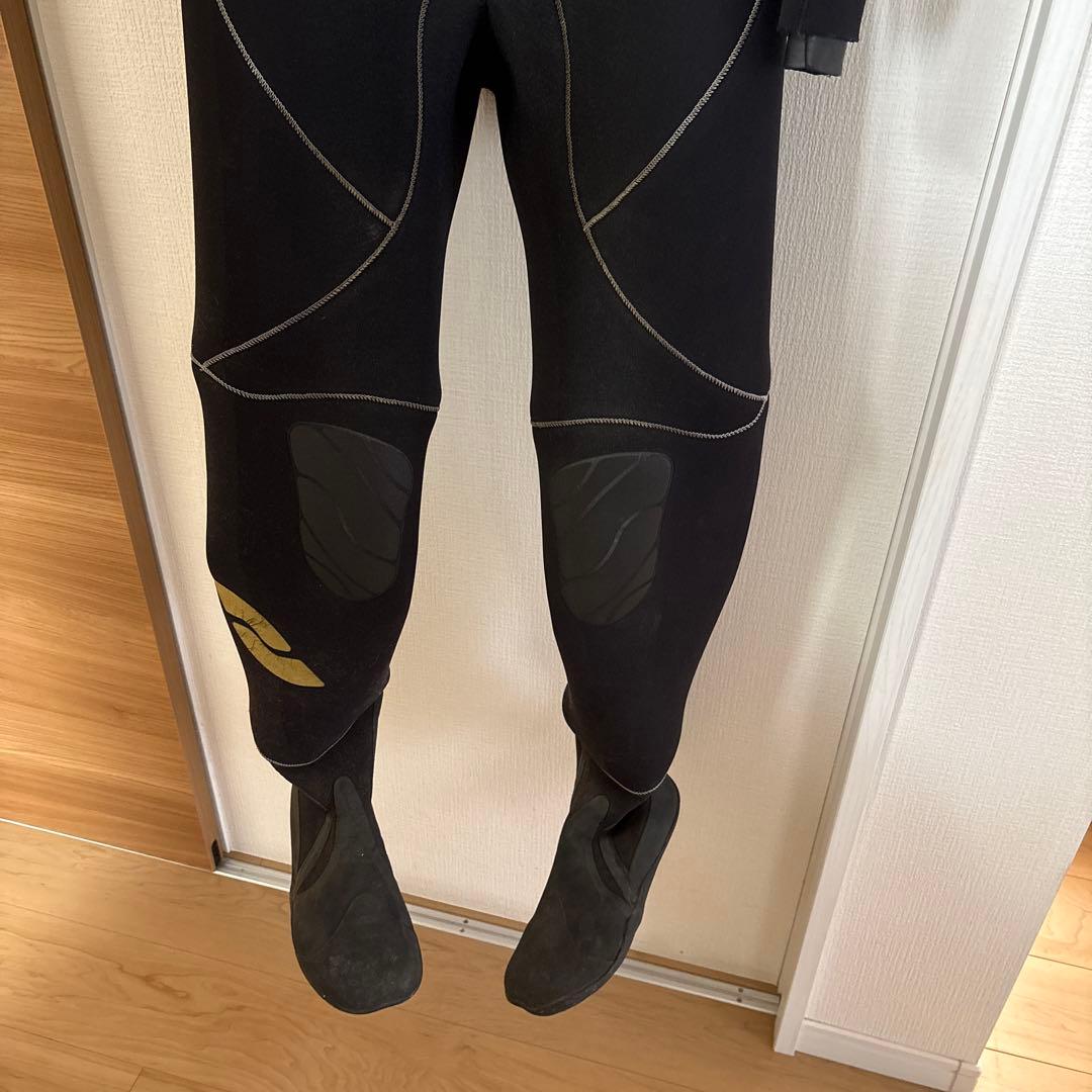 RASH ドライスーツMLサイズ172センチ62キロ