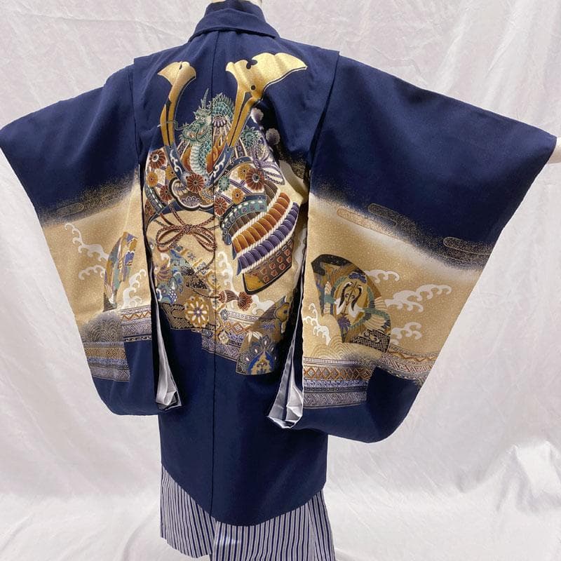 601ab52◎七五三 五歳 男児 着物&羽織&袴&角帯&長襦袢 兜 濃紺◎美品