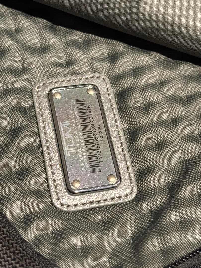 TUMI ブラック キャリーケース 23022D