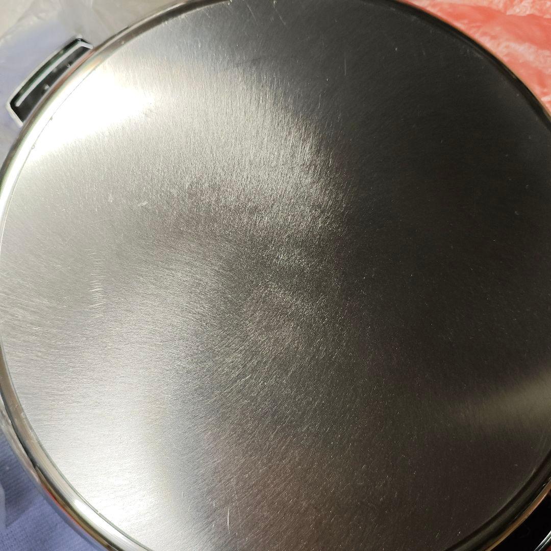 新品  Queen ロイヤルクイーン IH対応６コート 6QT 蓋付き