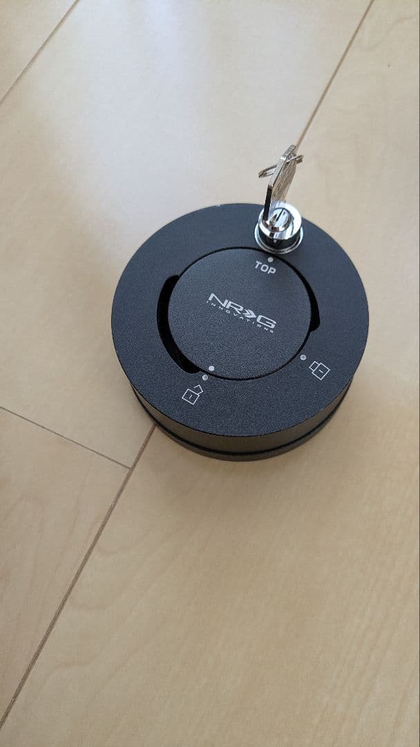 NRG クイックリリース　キーロック