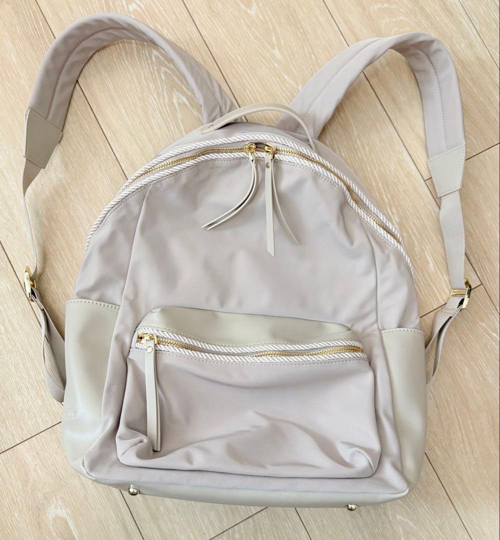 Maison Echelleメゾンエシェル　ツイストコードバックパック　ベージュ