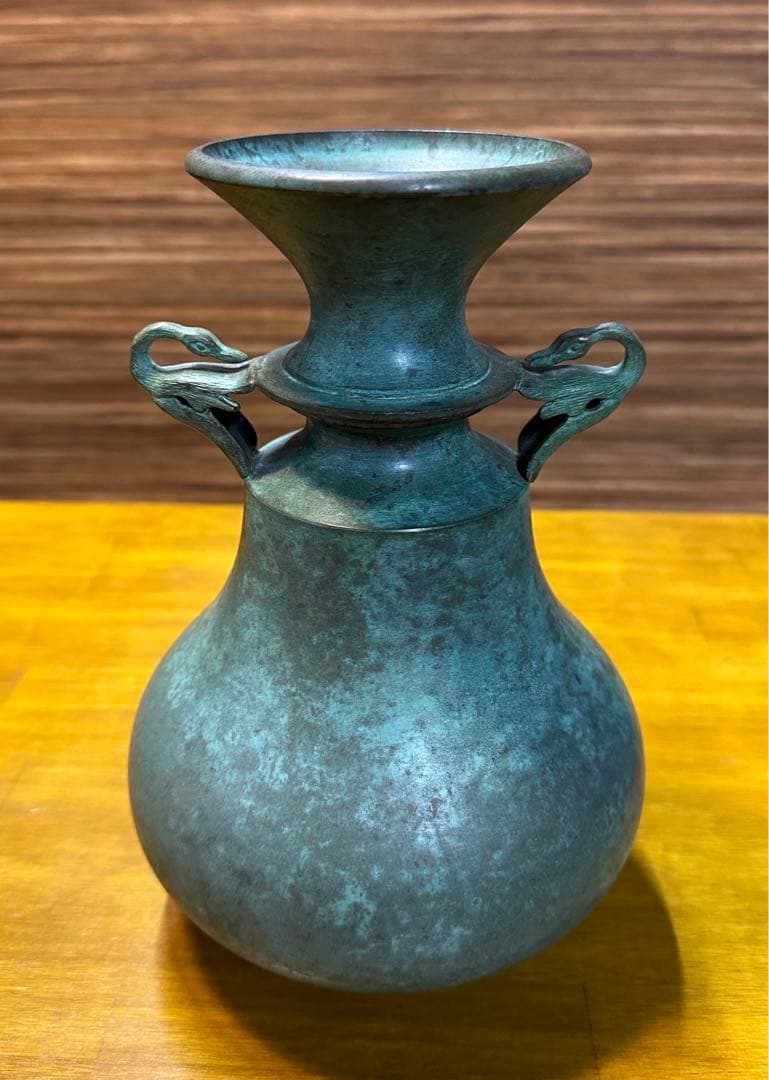 大角勲　双鶴　花瓶　花器　銅製　桐箱付　焼青銅色　銅製オブジェ 置物