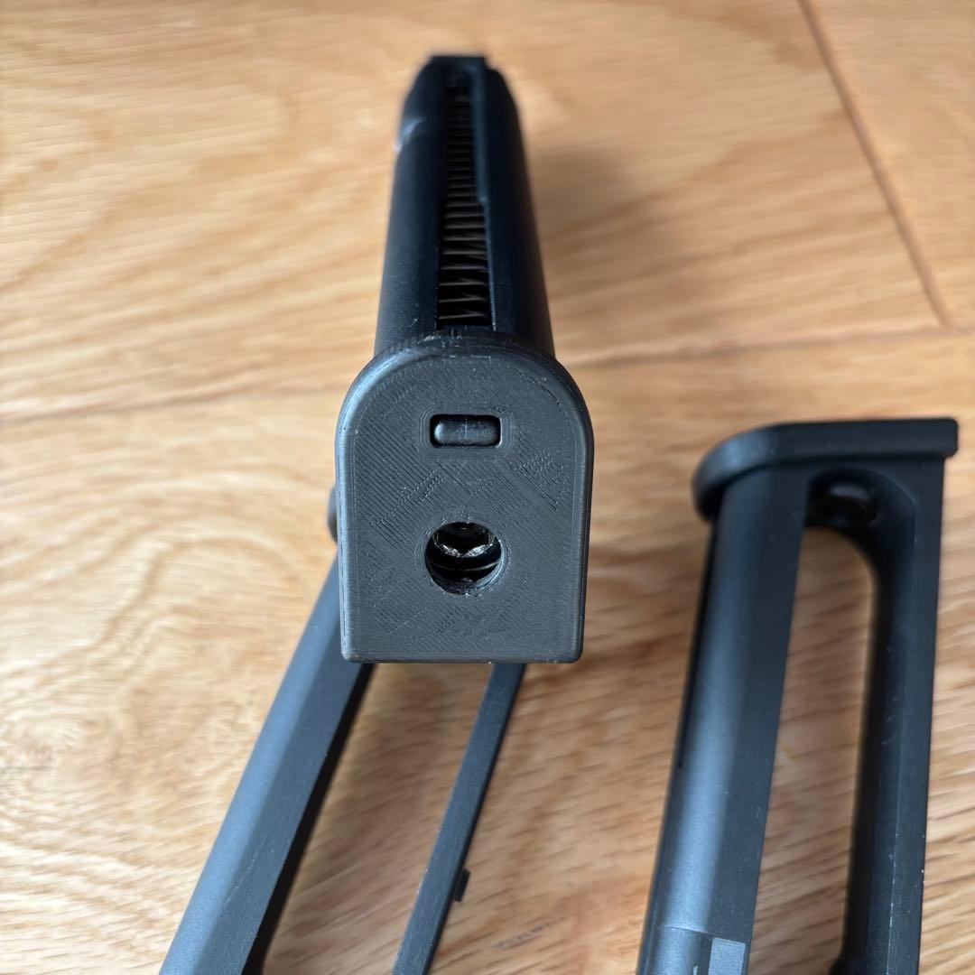 つ*ん様 STRIKERNEUN ストライカー9 予備マガジン2本付き