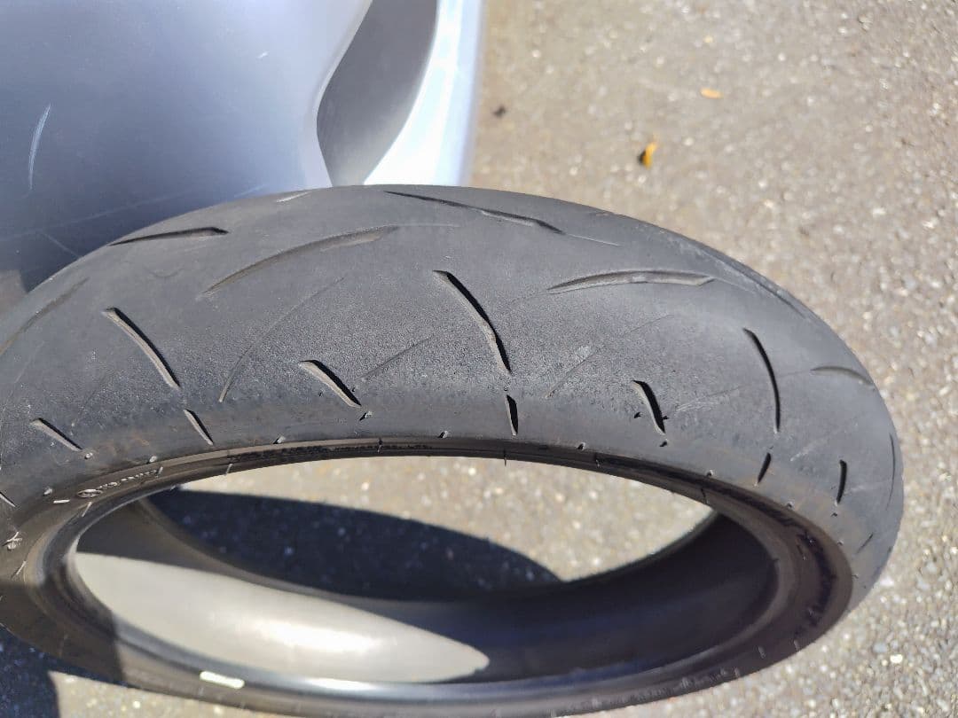 DUNLOP 中古 前後セット　120/70ZR17 180/55ZR17