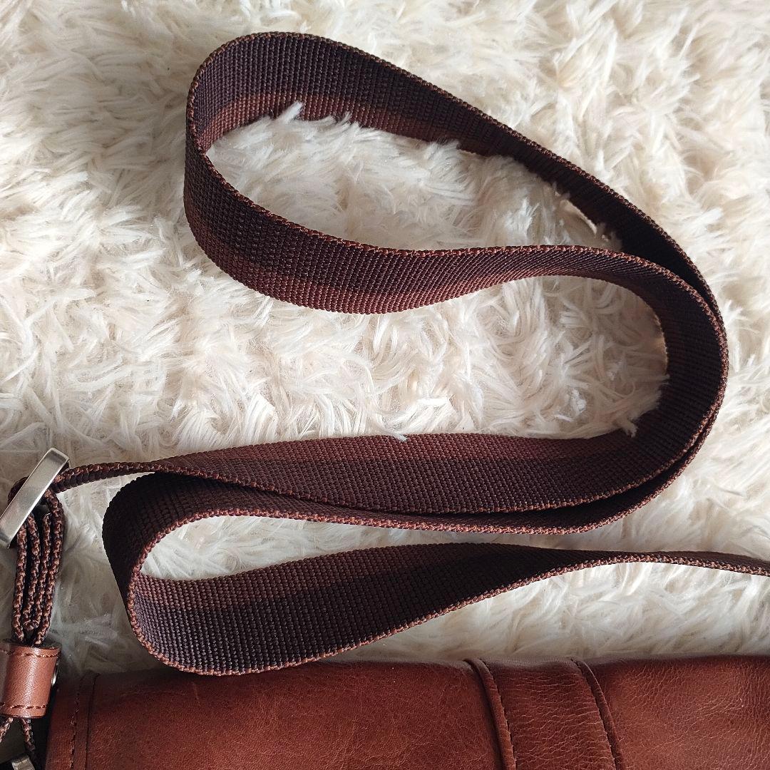 aniary/アニアリ ブラウンレザーショルダーバッグ ターンロック