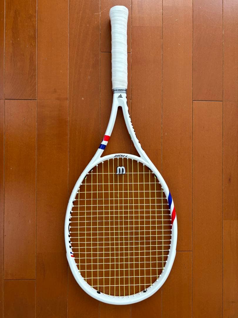 Tecnifibre T-Fight 300 Grip:2 2025年モデル