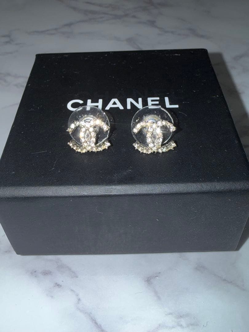 CHANEL レディースピアス 両耳