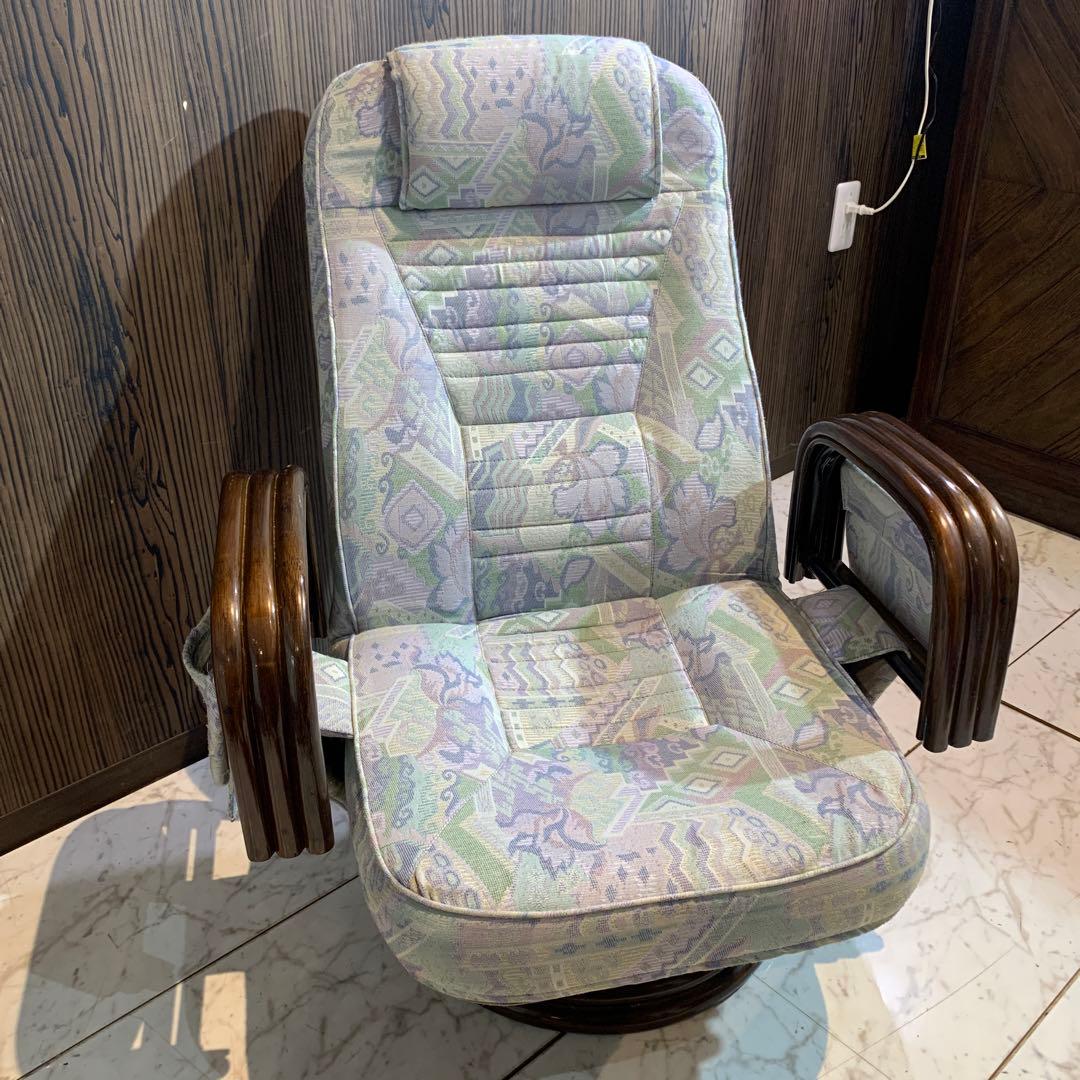 ラタン　座椅子　背もたれ調整　リクライニング