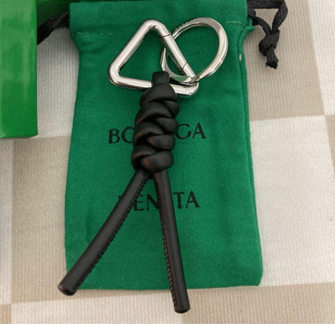 ボッテガヴェネタ　トライアングル　キーリング　レザー　黒　キーホルダー