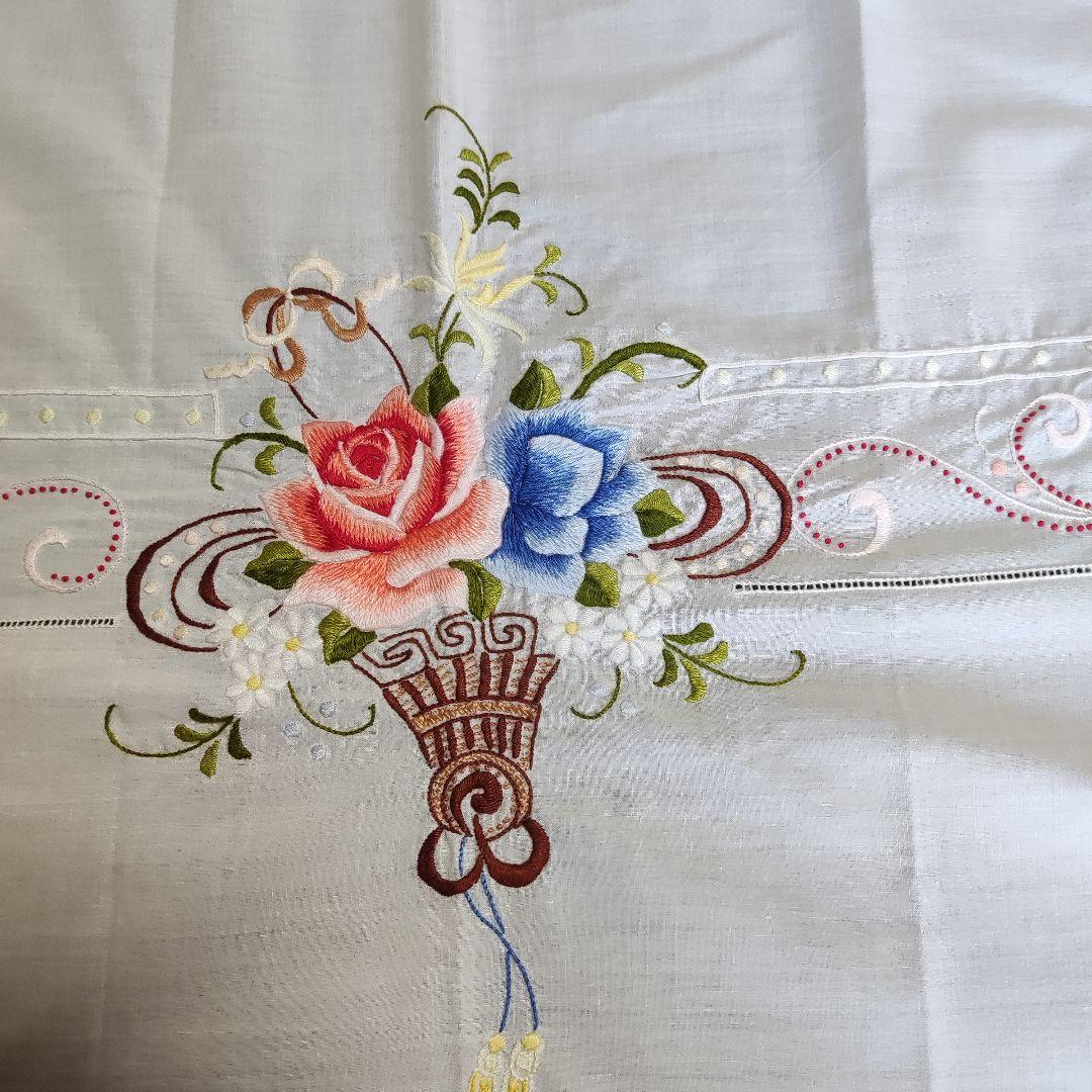 ② 大判テーブルクロス と ナプキン12枚　蚤の市