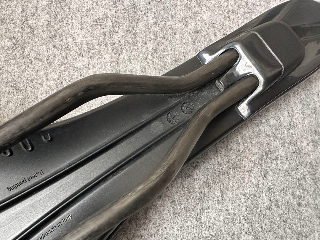 fizik フィジーク アンタレス VERSUS EVO R1 ADAPTIVE